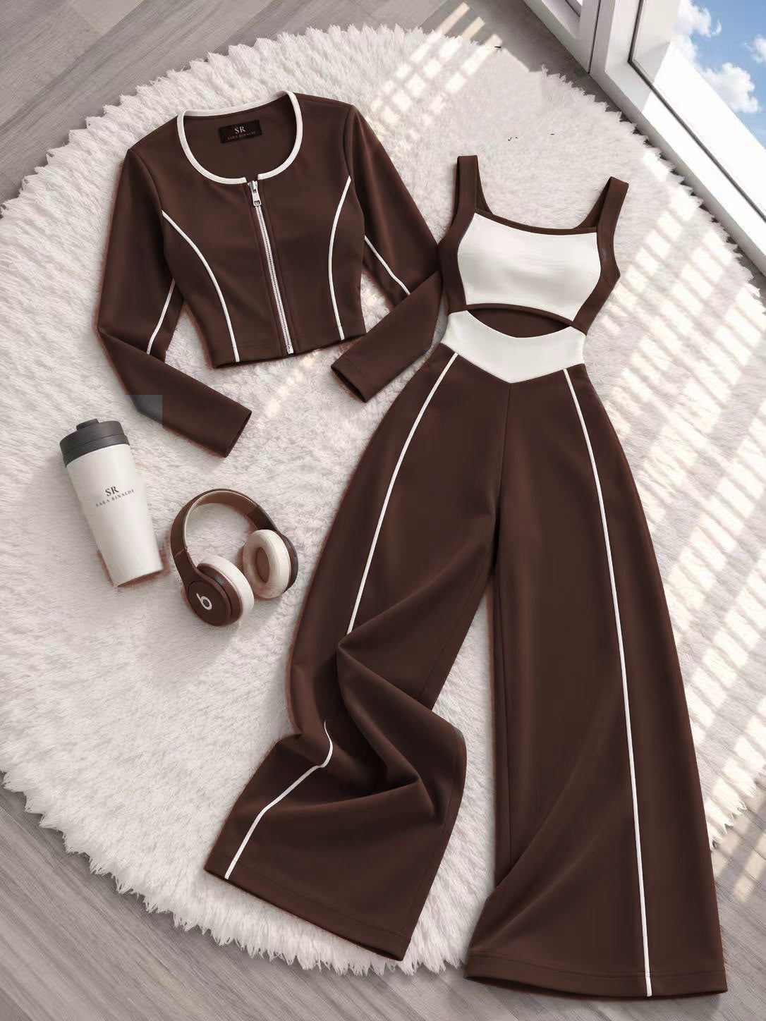 Livia - Conjunto Sporty Chic de Tres Piezas, color moca