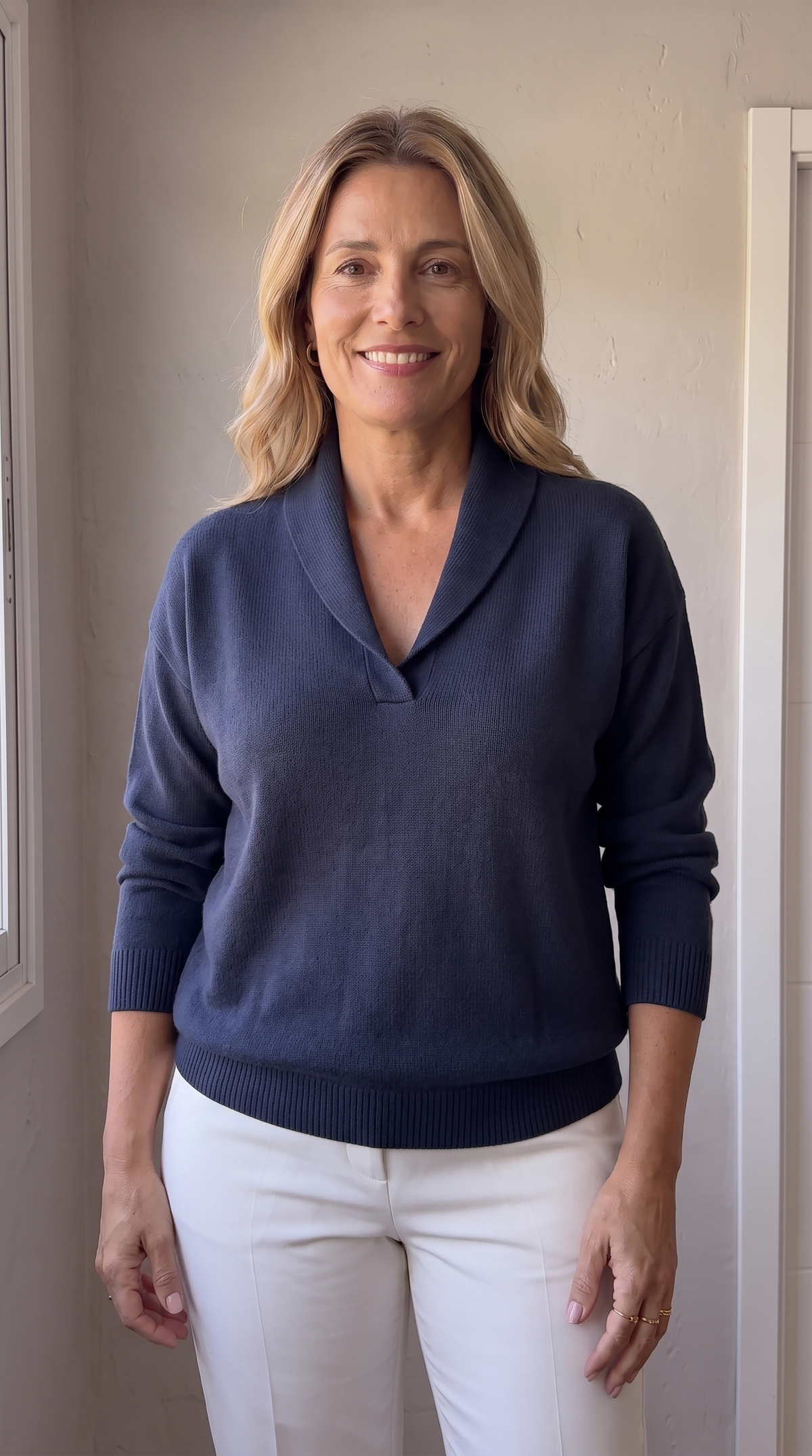 Bressanone - Jersey con cuello de pico en azul marino
